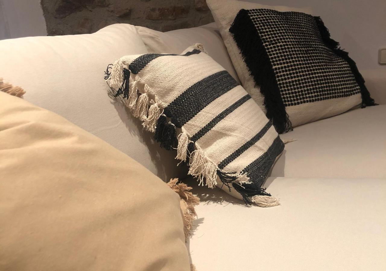 לה פובלה דה לילט Apartamento Con Encanto En El Pirineo מראה חיצוני תמונה