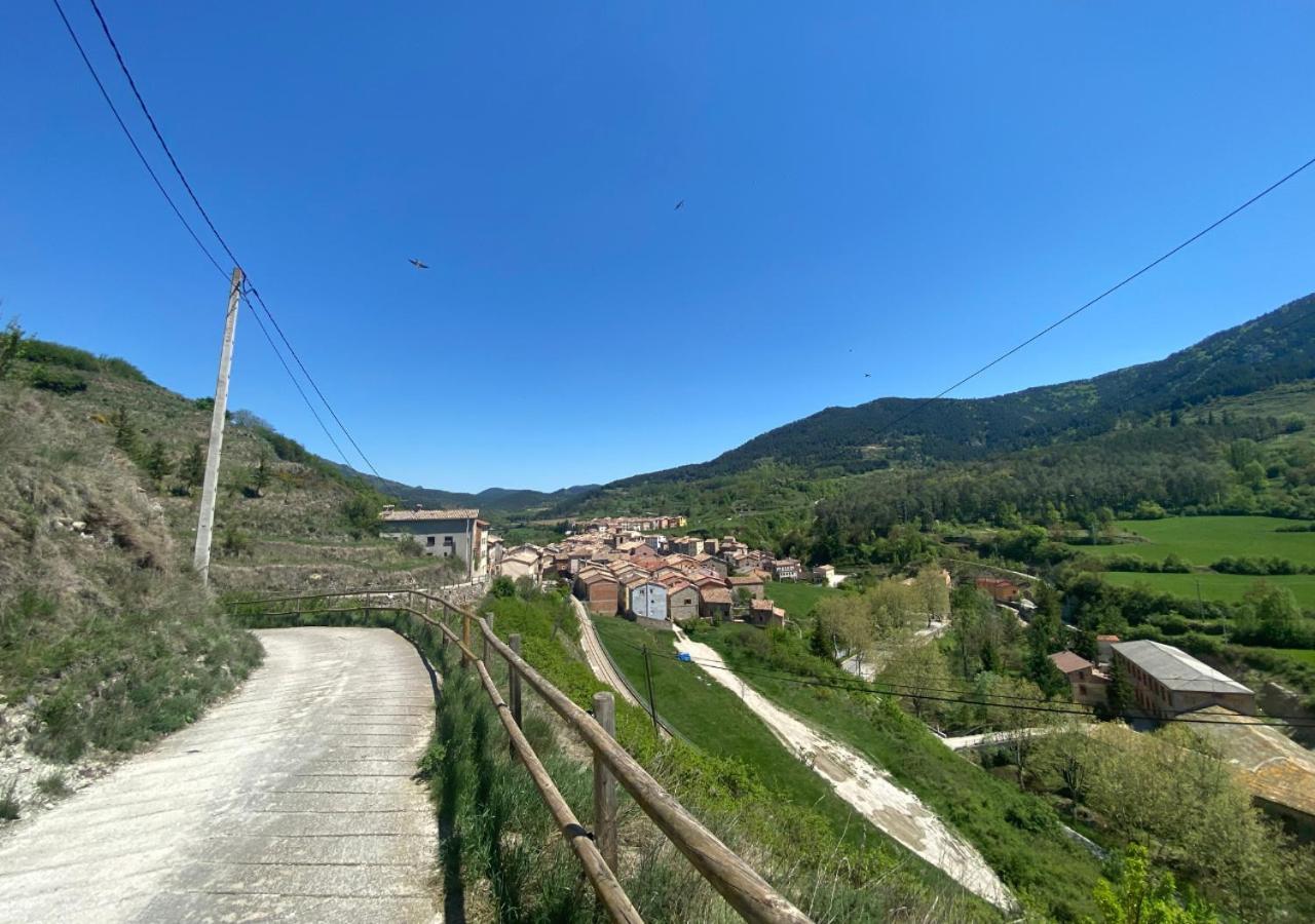 לה פובלה דה לילט Apartamento Con Encanto En El Pirineo מראה חיצוני תמונה